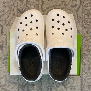 Crocs Lined Women’s Size 8